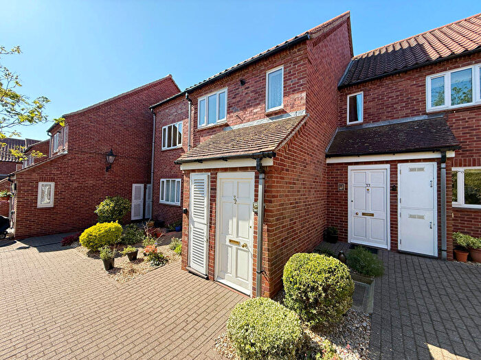 2 Bedroom Flat For Sale In Premier Court, Grantham, NG31