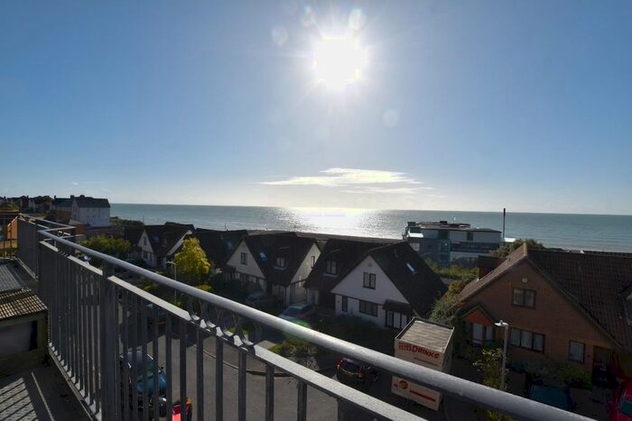 4 Bedroom Town House For Sale In Battery Point, Hythe, CT21