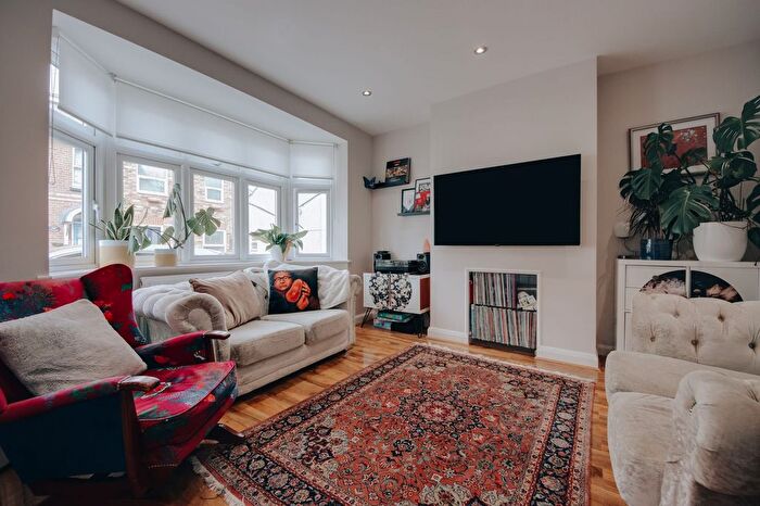 3 Bedroom Semi Detached House To Rent In Springfield, Bushey Heath, WD23