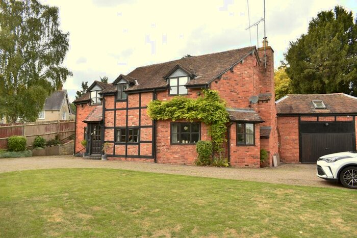 3 Bedroom Detached House For Sale In Longdon, Tewkesbury, GL20