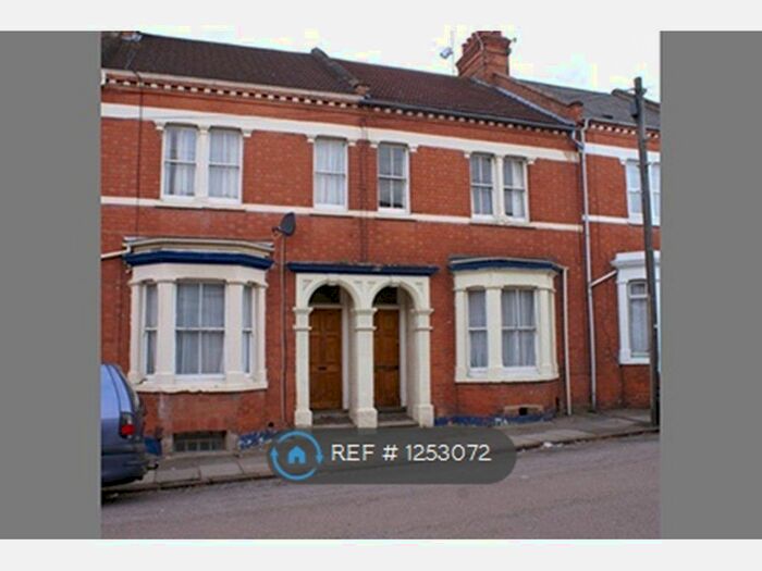 5 Bedroom Terraced House To Rent In St. Michaels Mount, Northampton NN1