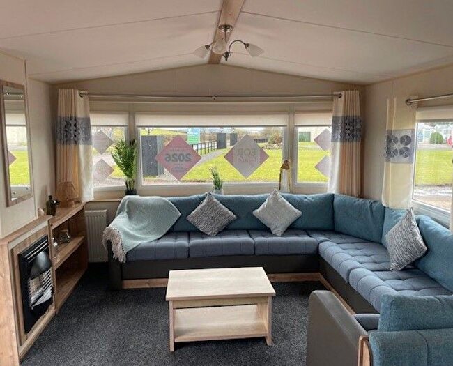 2 Bedroom Mobile/park Home For Sale In The Meadows, Kilwinning, KA13