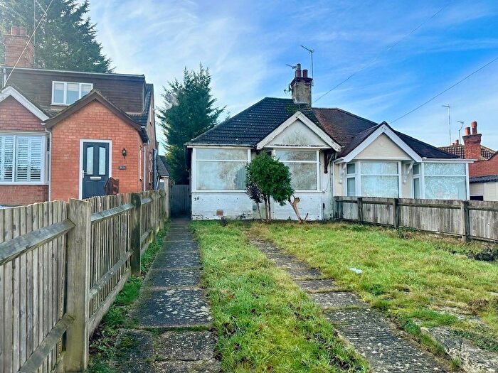 1 Bedroom Semi Detached Bungalow For Sale In Masefield Way, Northampton, NN2