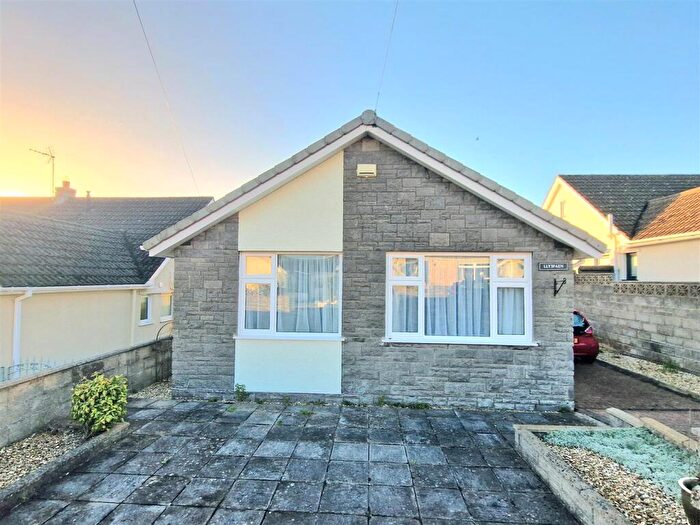 3 Bedroom Detached Bungalow For Sale In Ashgrove, Porthcawl, CF36