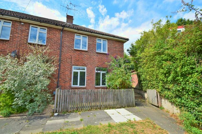 5 Bedroom End Of Terrace House To Rent In Stanmore, SO22