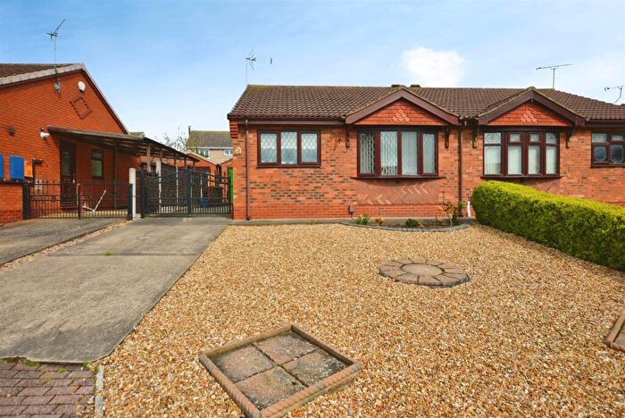 2 Bedroom Semi-Detached Bungalow For Sale In Conference Court, Scunthorpe, DN16