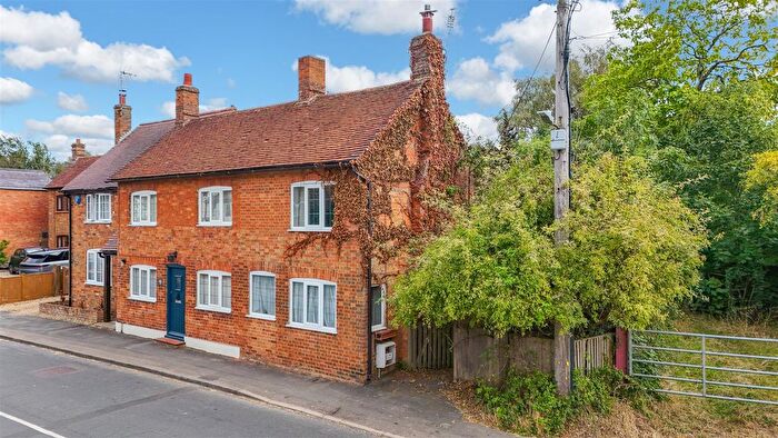 1 Bedroom End Of Terrace House For Sale In High Street North, Stewkley, LU7