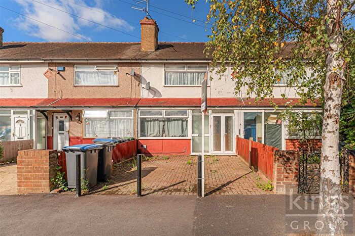 2 Bedroom Terraced House For Sale In Ingleton Road, Edmonton, N18