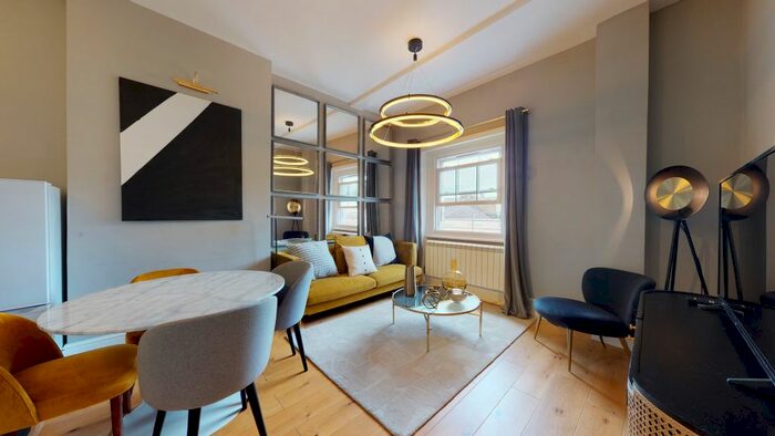 2 Bedroom Flat To Rent In Leinster Gardens, London, W2