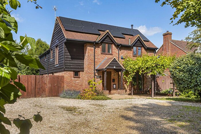 4 Bedroom Detached House For Sale In West Street, Wantage, OX12