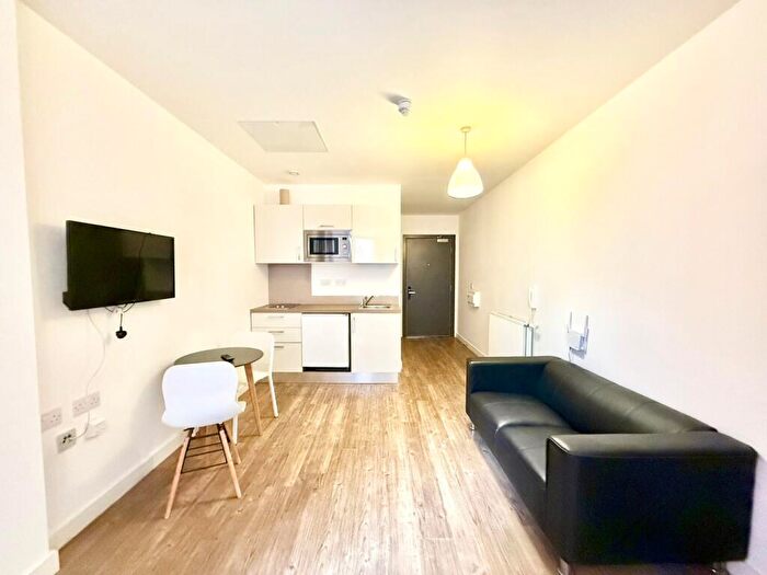 Studio To Rent In Moorfields, Liverpool, L2