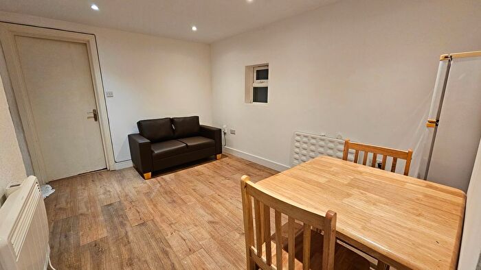 1 Bedroom Flat To Rent In High Road, London, NW10