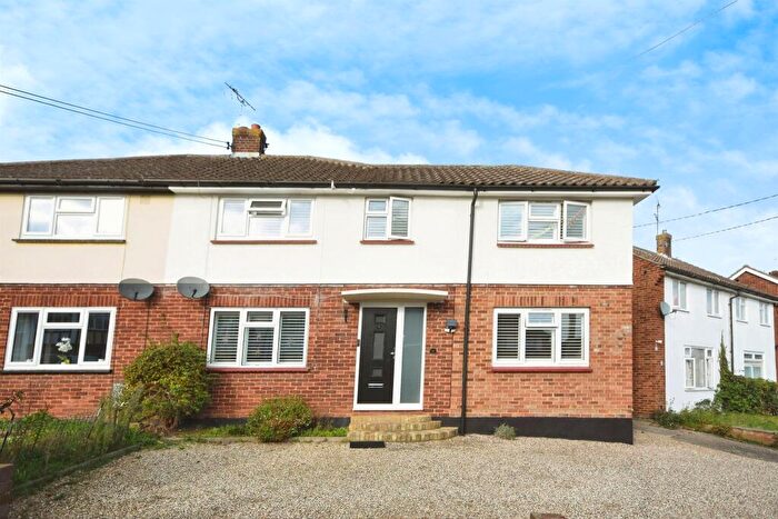 4 Bedroom Semi-Detached House For Sale In Orchard Drive, Braintree, CM7