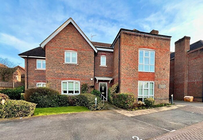 2 Bedroom Flat For Sale In Forest Close, Wendover, Aylesbury, HP22