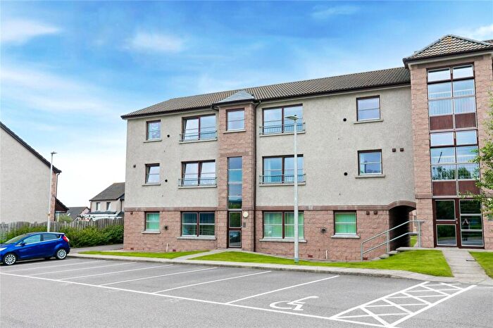 2 Bedroom Flat To Rent In McIntosh Crescent, Dyce, Aberdeen, AB21