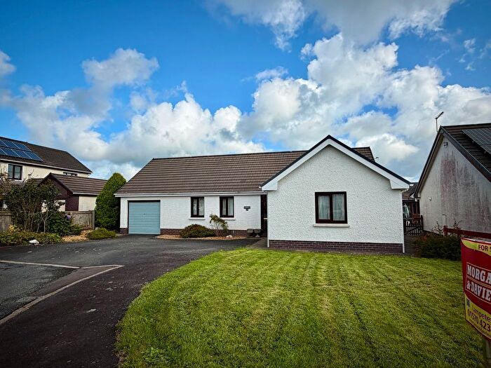 3 Bedroom Detached Bungalow For Sale In Parc Yr Ynn, Llandysul, SA44