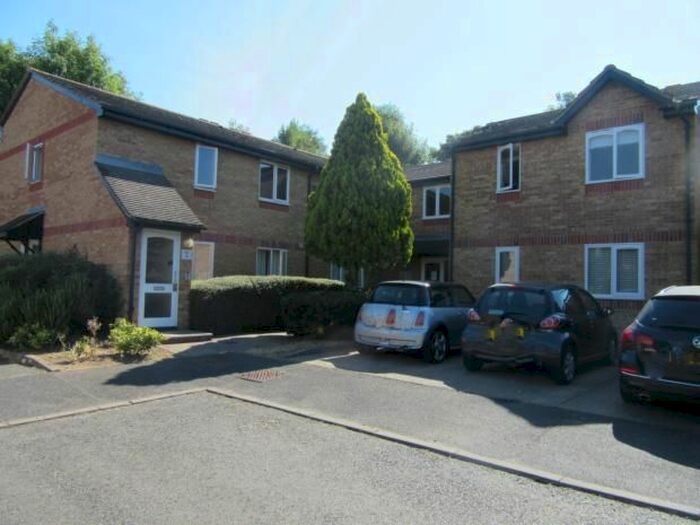1 Bedroom Flat To Rent In Talisman Street, Hitchin, SG4