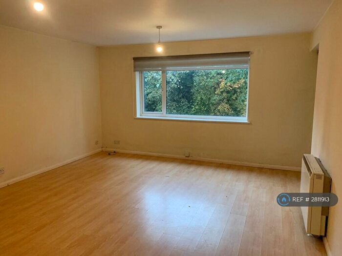 2 Bedroom Flat To Rent In Downs Road, Luton, LU1