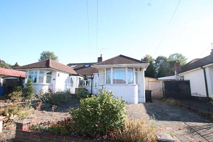 2 Bedroom Bungalow For Sale In Oregon Square, Orpington, BR6