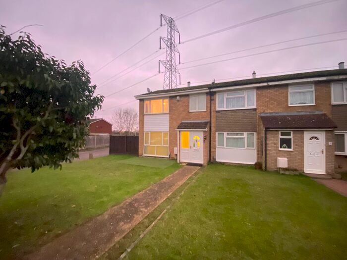3 Bedroom End Of Terrace House To Rent In Leaside, Houghton Regis, Dunstable, LU5