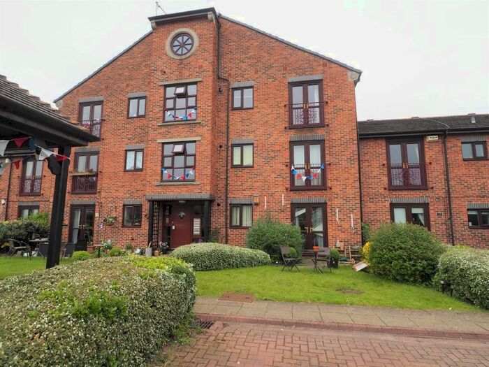 1 Bedroom Flat To Rent In Kingston Wharf, Kingston Street, Hull, HU1