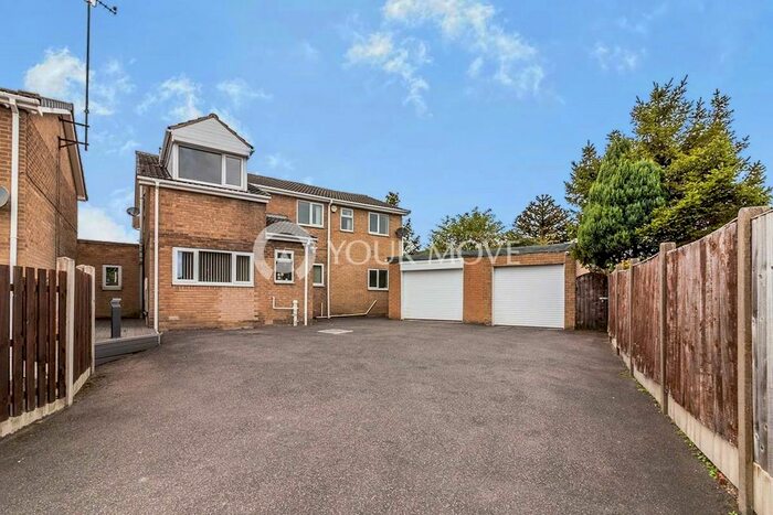 5 Bedroom Semi-Detached House To Rent In Chapeltown, Sheffield, S35