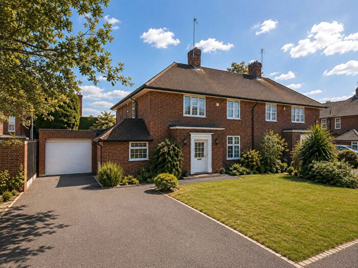3 Bedroom Semi-Detached House To Rent In Guessens Road, Welwyn Garden City, AL8