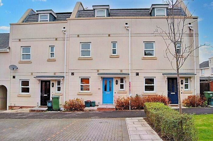 4 Bedroom Terraced House To Rent In Clearwell Gardens, Cheltenham, GL52