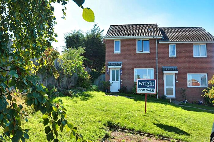 3 Bedroom Semi-Detached House For Sale In East Ryde, PO33