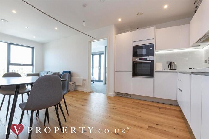 2 Bedroom Apartment For Sale In Windmill Street, Birmingham, West Midlands, B1
