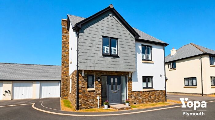 4 Bedroom Detached House For Sale In Clover Park, Plymouth, PL8
