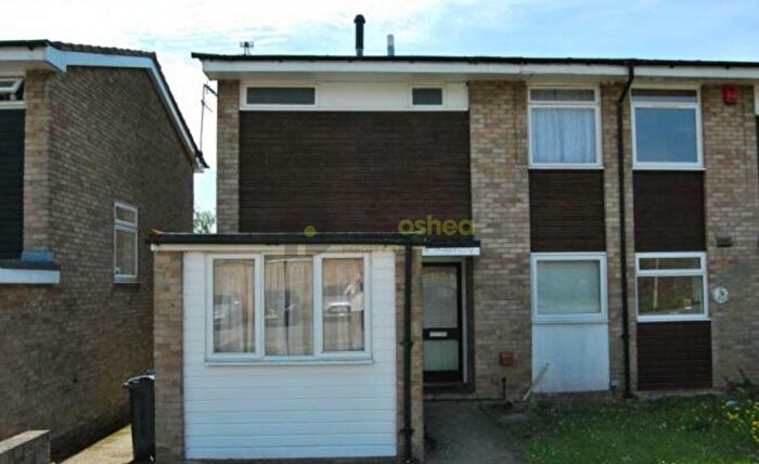 6 Bedroom Semi-Detached House For Sale In Kemsing Gardens, Canterbury, CT2