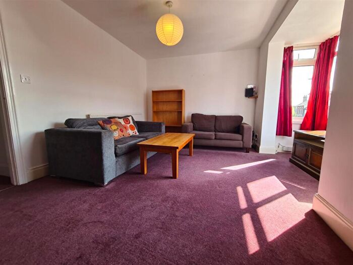 2 Bedroom House To Rent In Victoria Road, Cambridge, CB4