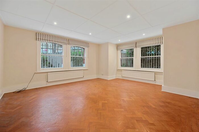 2 Bedroom Maisonette To Rent In Mornington Avenue, London, W14