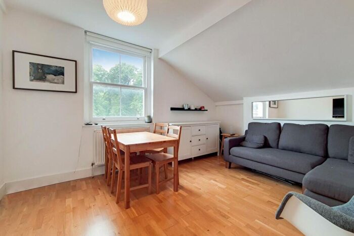 1 Bedroom Flat To Rent In Holloway Road, Highbury, London, N7