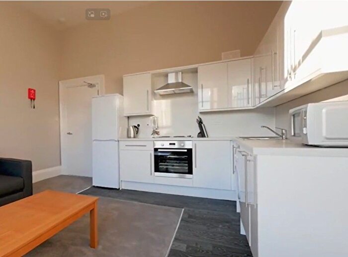 4 Bedroom Flat To Rent In Great Western Road, Woodlands, Glasgow, G4