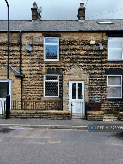 3 Bedroom Terraced House To Rent In Pot House Lane, Stocksbridge, Sheffield, S36