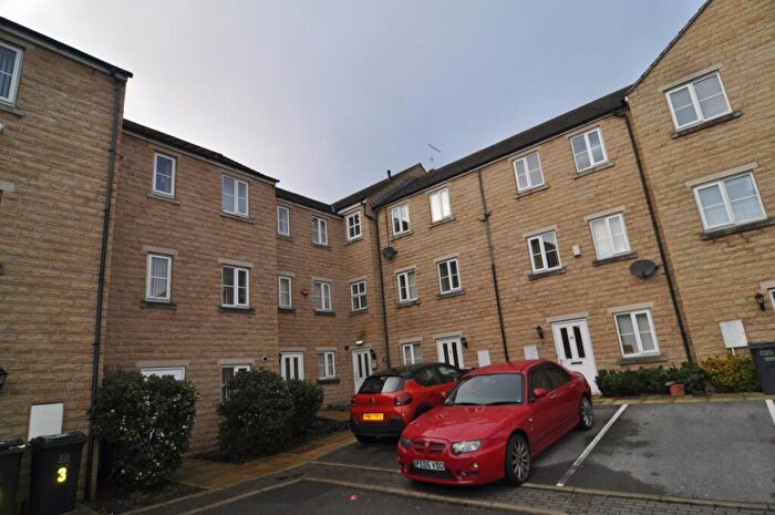 1 Bedroom Apartment To Rent In Brackenhill Mews, Bradford, BD7