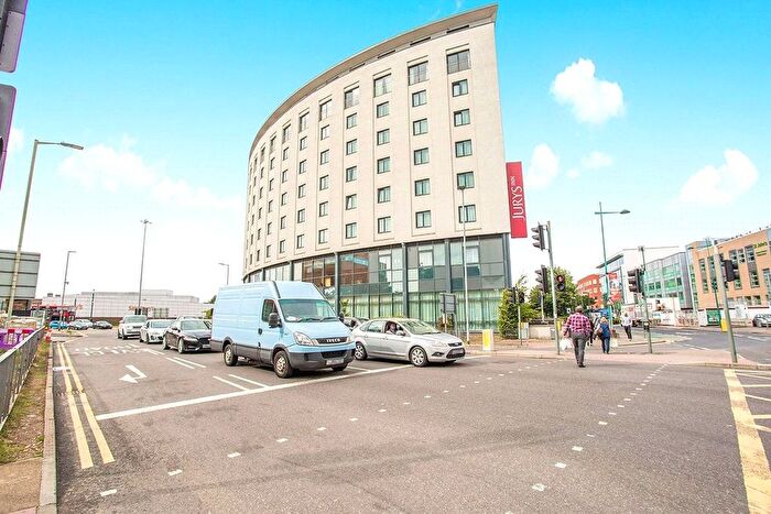 2 Bedroom Flat To Rent In Clarendon Road, Watford, Hertfordshire, WD17