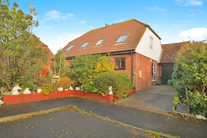 3 Bedroom Semi Detached House For Sale In Charles Cobb Close, Dymchurch, Kent, TN29