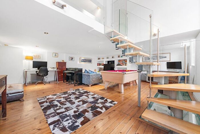 2 Bedroom Flat For Sale In Lyham Road, SW2