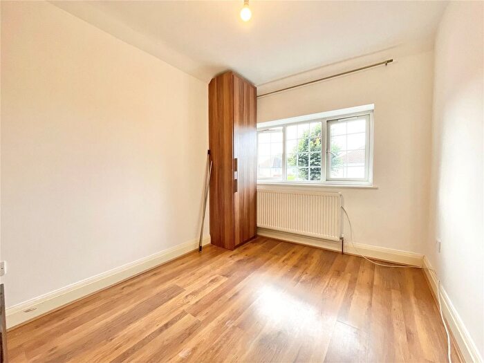 1 Bedroom Flat To Rent In Betham Road, Greenford, Middlesex, UB6
