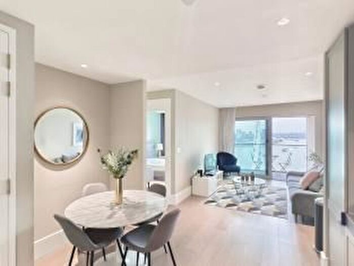 2 Bedroom Flat To Rent In Cutter Lane, London, SE10