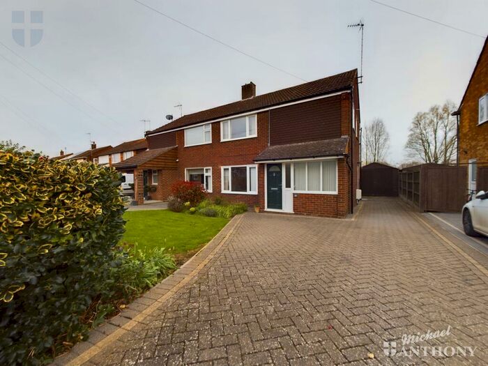 3 Bedroom Semi-Detached House To Rent In Northfield Road, Broughton, HP20