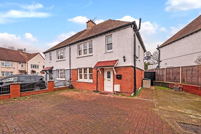 4 Bedroom Semi-Detached House To Rent In Popes Lane, London, W5