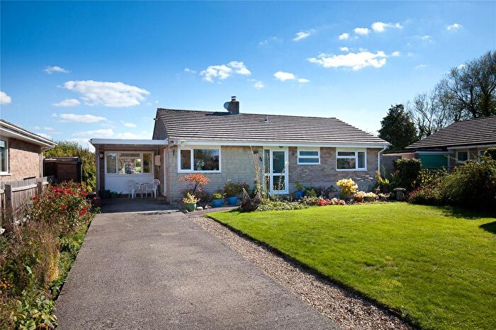 3 Bedroom Bungalow For Sale In Southbrook Gardens, Mere, Warminster, Wiltshire, BA12