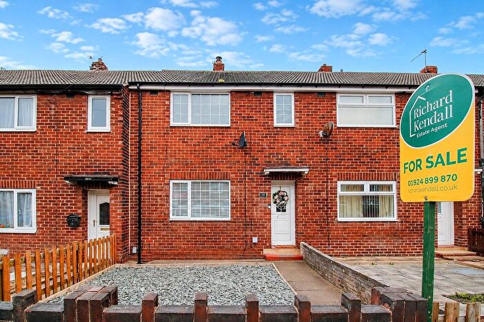 3 Bedroom Terraced House For Sale In Dalefield Avenue, Normanton, WF6