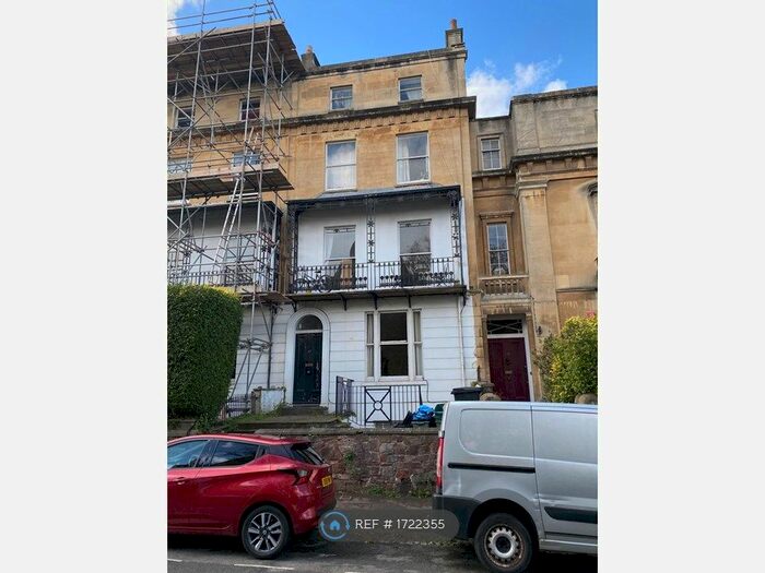 1 Bedroom Flat To Rent In Richmond Park Road, Bristol, BS8