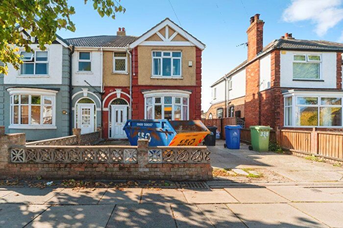 3 Bedroom Semi-Detached House For Sale In Grimsby Road, Cleethorpes, DN35