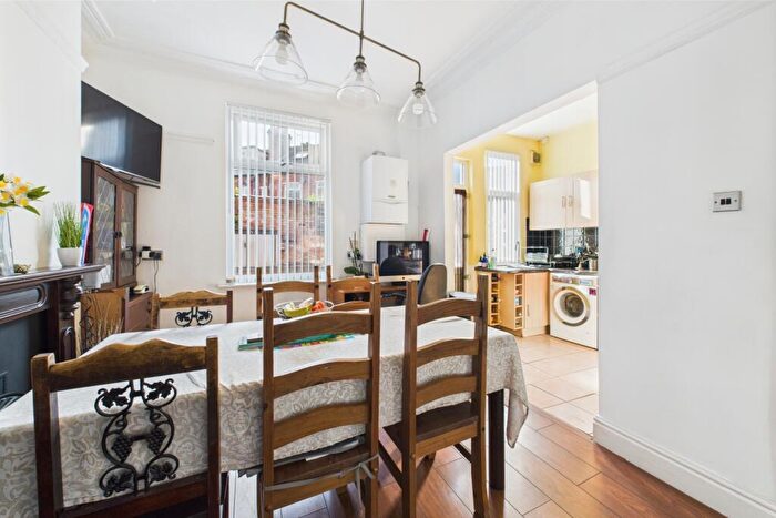 5 Bedroom Terraced House For Sale In Heeley Bank Road, Heeley, S2